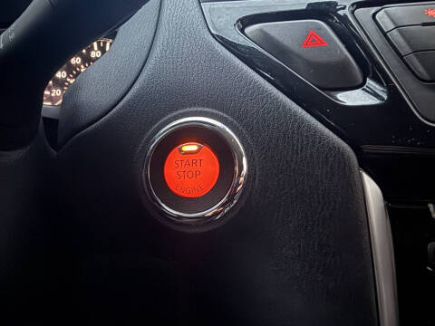 2018 Nissan Pathfinder SV