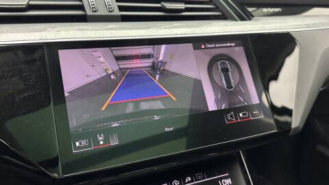 2024 Audi Q8 e-tron quattro Premium Plus