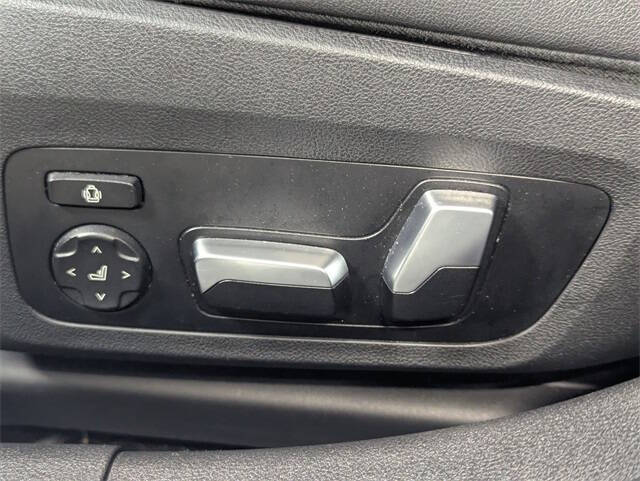 2019 BMW 3 Series 330i xDrive