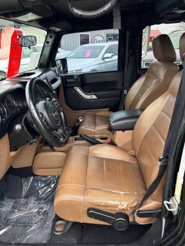 2011 Jeep Wrangler Unlimited Sahara