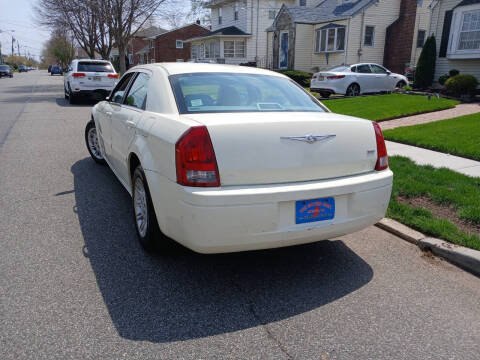 2005 Chrysler 300