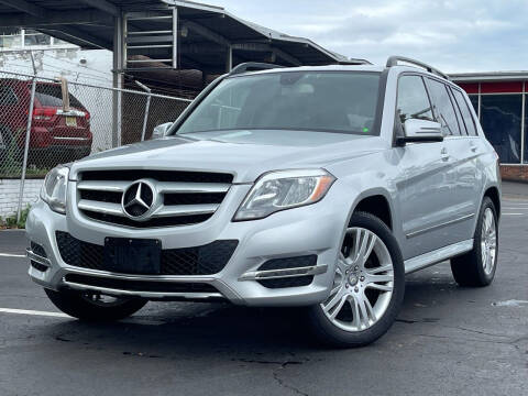 2013 Mercedes-Benz GLK for sale at MAGIC AUTO SALES in Little Ferry NJ