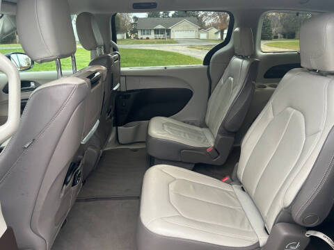 2018 Chrysler Pacifica Touring L Plus