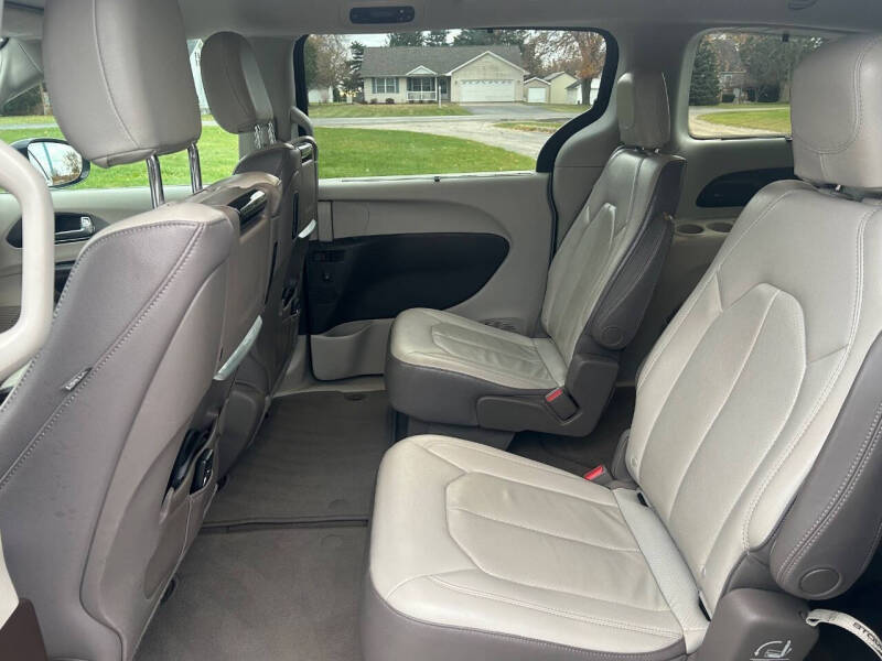2018 Chrysler Pacifica Touring L Plus
