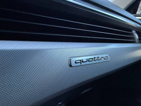 2017 Audi A4 2.0T quattro Premium