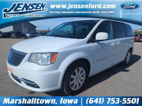 2016 Chrysler Town and Country for sale at JENSEN FORD LINCOLN MERCURY in Marshalltown IA