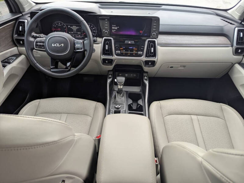 2023 Kia Sorento EX