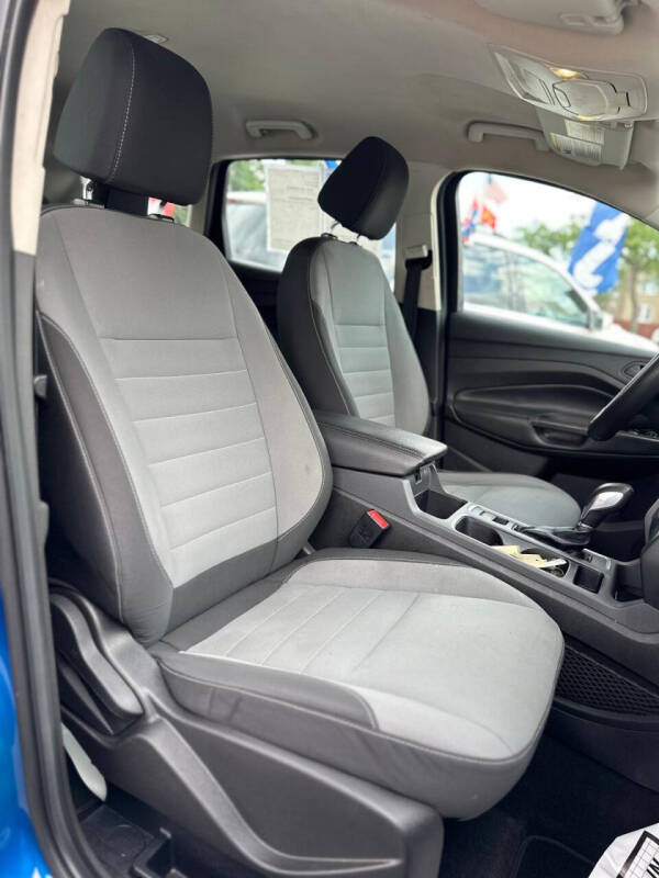 2017 Ford Escape S