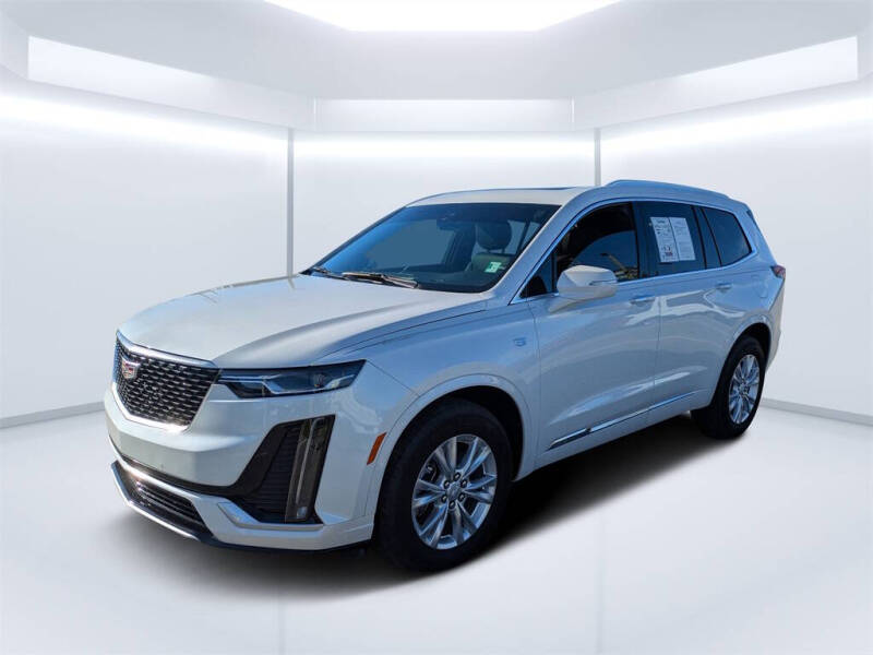 2025 Cadillac XT6 Luxury