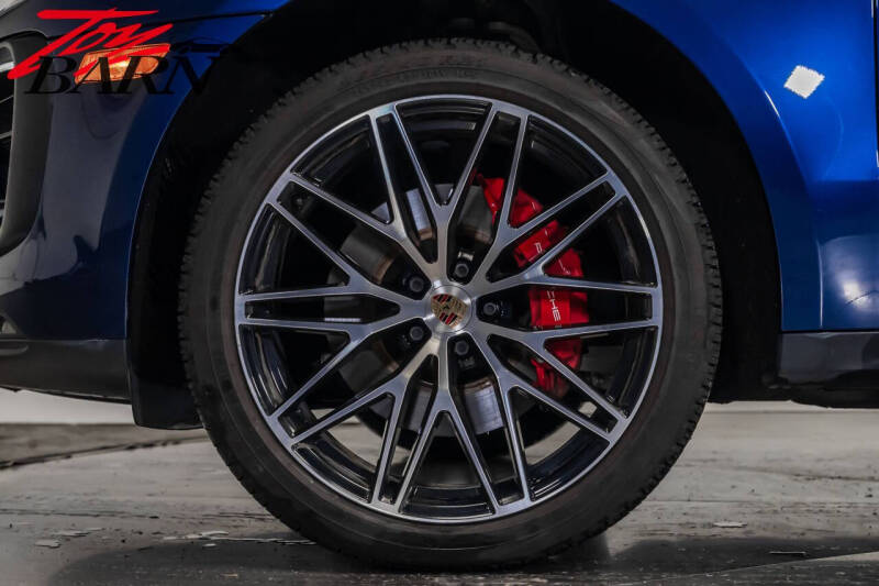 2022 Porsche Macan S