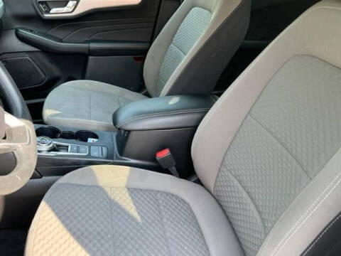 2021 Ford Escape Hybrid SE