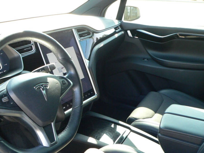 2017 Tesla Model X 75D