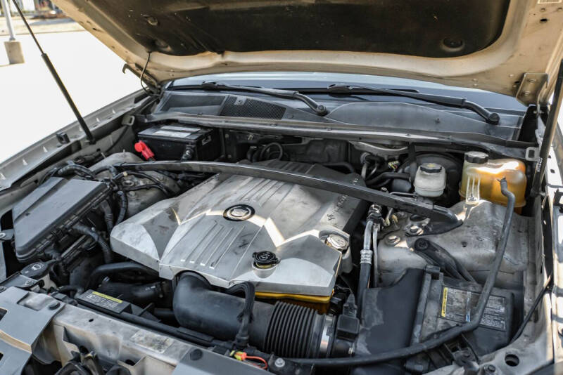 2004 Cadillac SRX