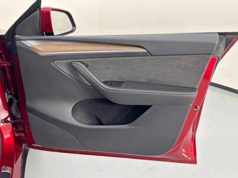 2024 Tesla Model Y Performance