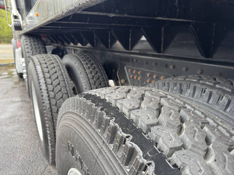 2021 Peterbilt 567