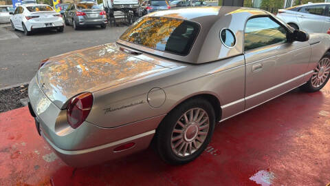 2005 Ford Thunderbird Deluxe