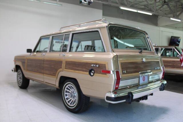 1989 Jeep Grand Wagoneer