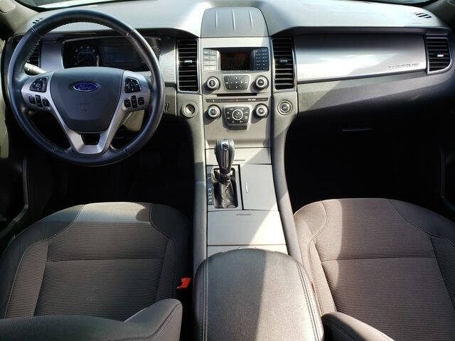 2014 Ford Taurus SEL