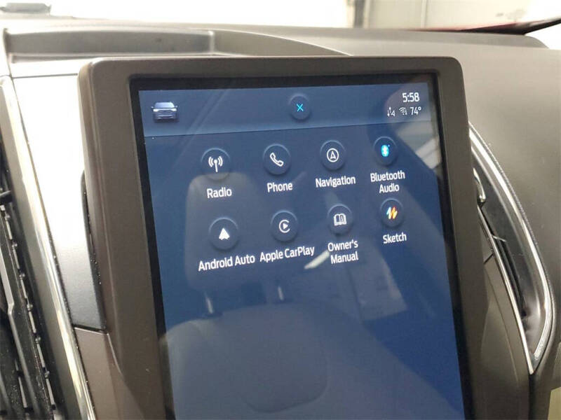 2021 Ford Edge Titanium