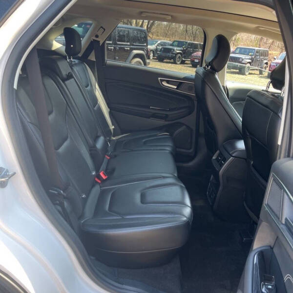 2019 Ford Edge Titanium