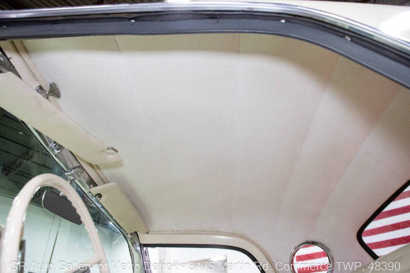 1957 Ford Thunderbird