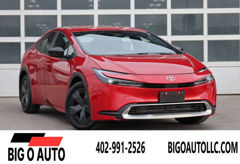 2025 Toyota Prius SE's photo