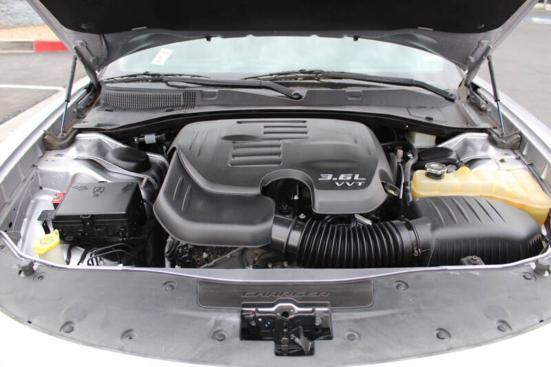 2017 Dodge Charger SXT