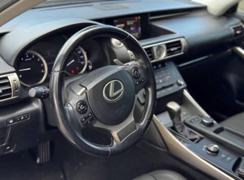 2015 Lexus IS 250 Crafted Line