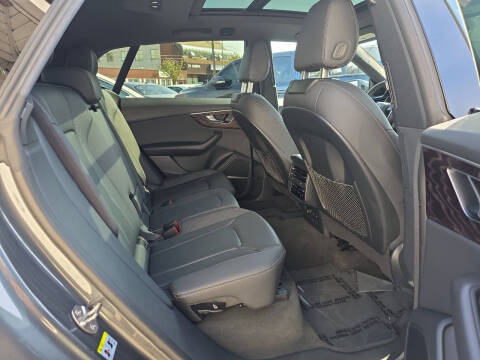 2021 Audi Q8 quattro Premium Plus 55 TFSI