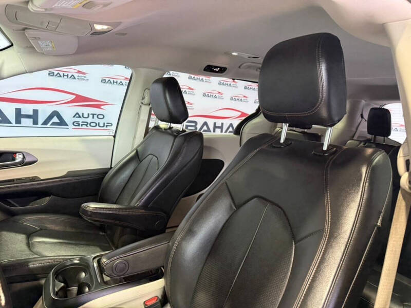 2020 Chrysler Pacifica Touring L
