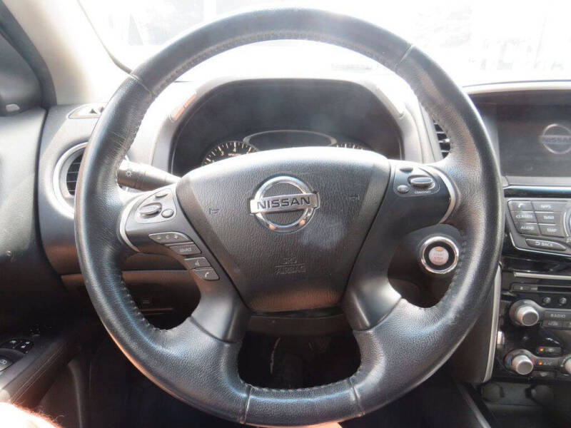 2017 Nissan Pathfinder