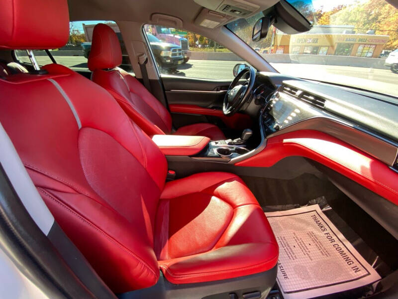 2019 Toyota Camry XSE