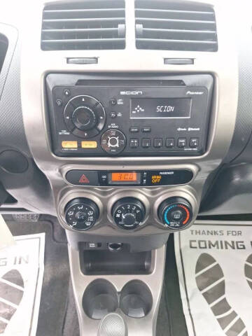 2013 Scion xD