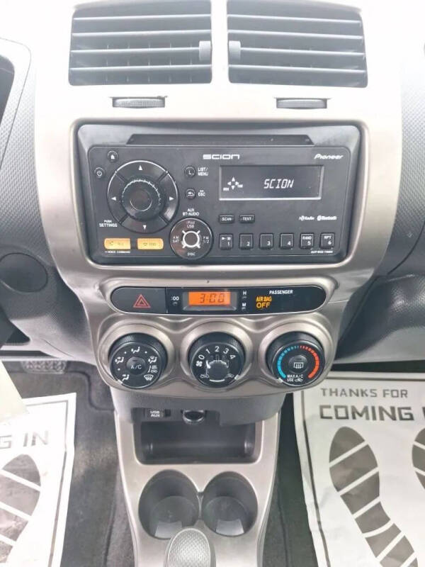 2013 Scion xD