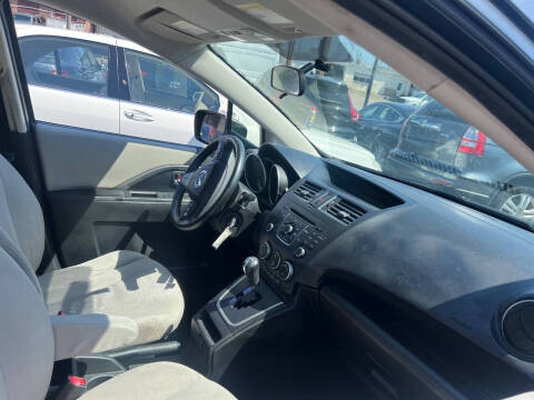 2012 Mazda MAZDA5 Touring