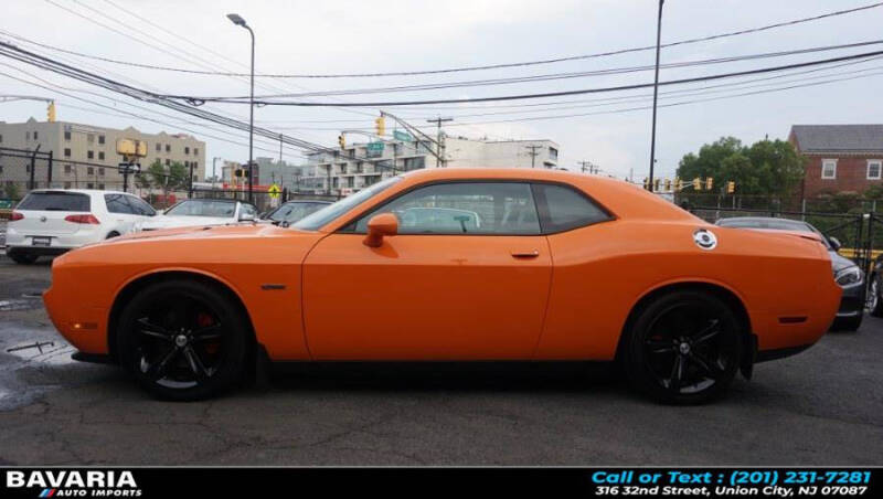2014 Dodge Challenger R/T Plus