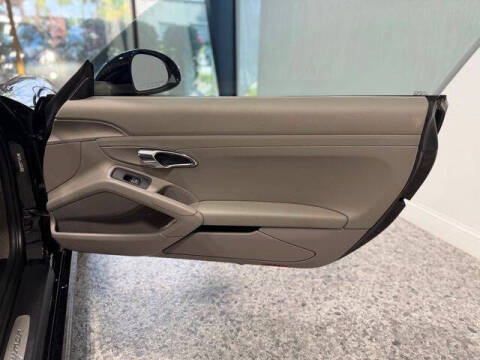 2015 Porsche Cayman