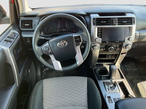 2024 Toyota 4Runner SR5