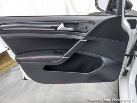 2017 Volkswagen Golf GTI SE