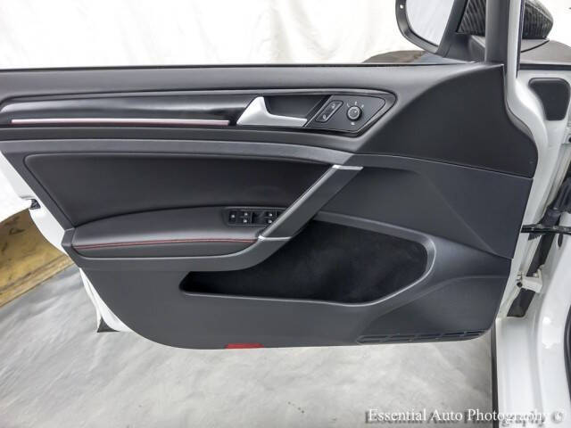 2017 Volkswagen Golf GTI SE