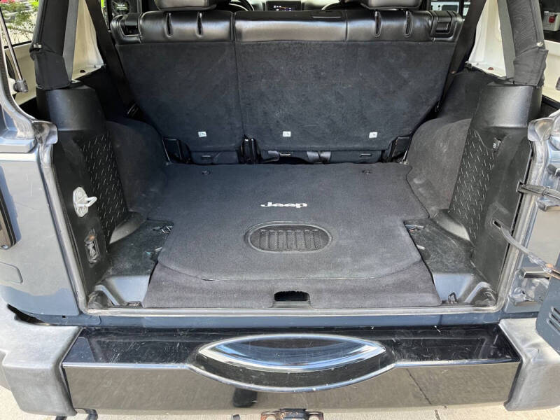 2017 Jeep Wrangler Unlimited Smoky Mountain