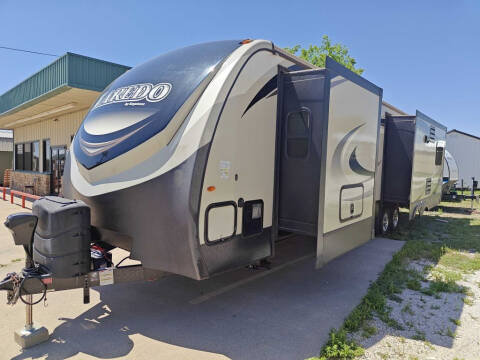 2018 Keystone LAREDO for sale at Texas RV Trader in Cresson TX