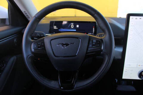 2022 Ford Mustang Mach-E Select