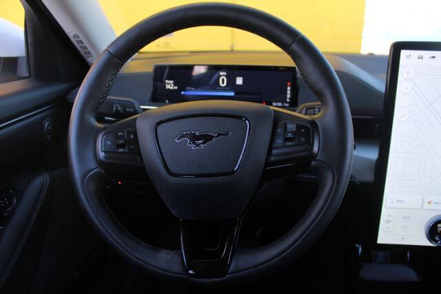 2022 Ford Mustang Mach-E Select