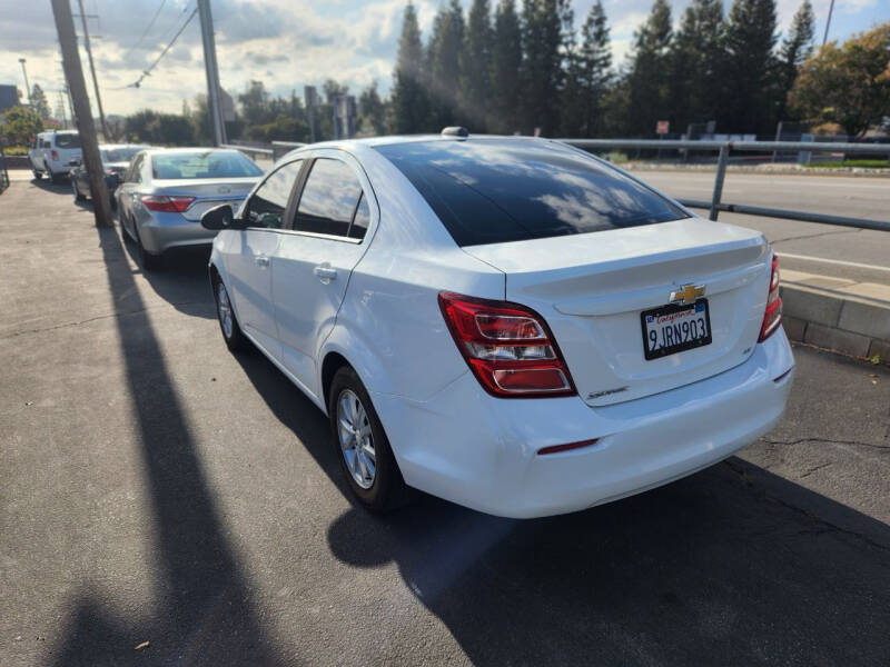 2019 Chevrolet Sonic LT Auto