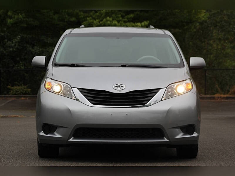 2011 Toyota Sienna