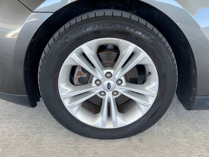 2018 Ford Taurus SEL