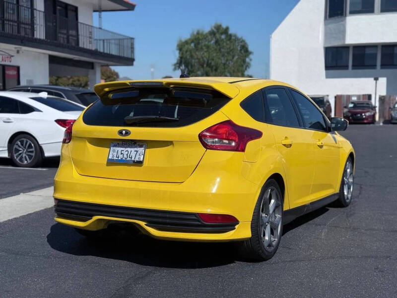 2017 Ford Focus ST