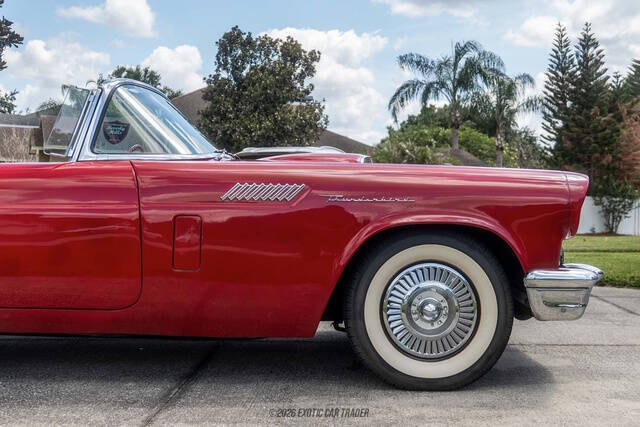 1957 Ford Thunderbird