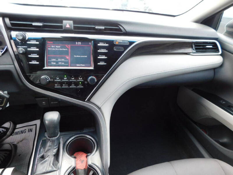 2018 Toyota Camry LE